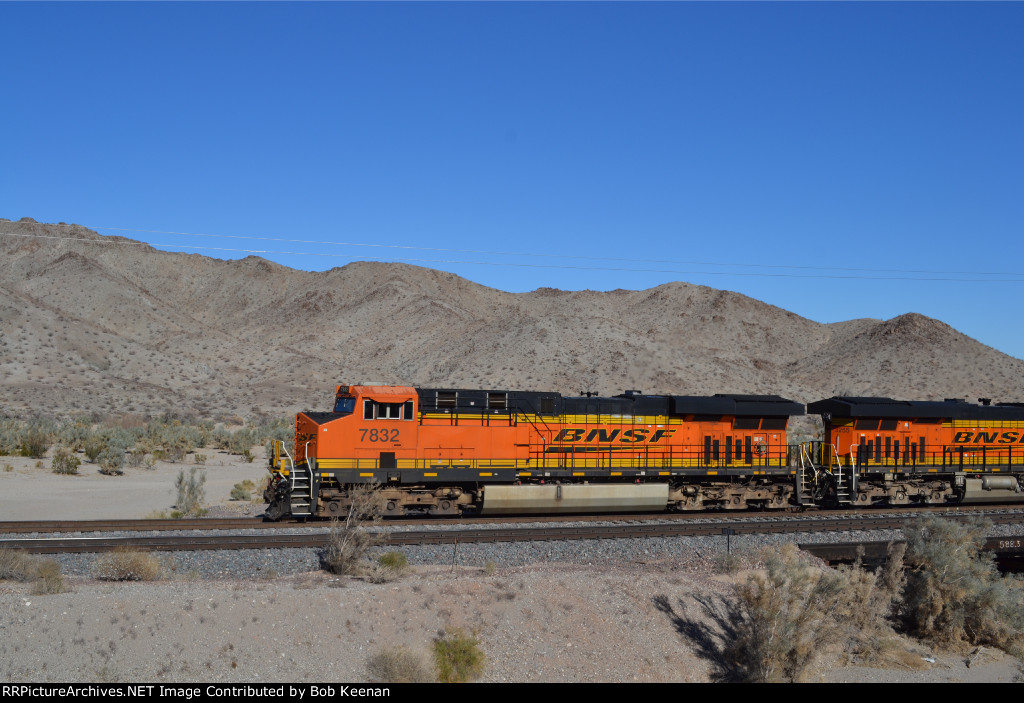 BNSF 7832